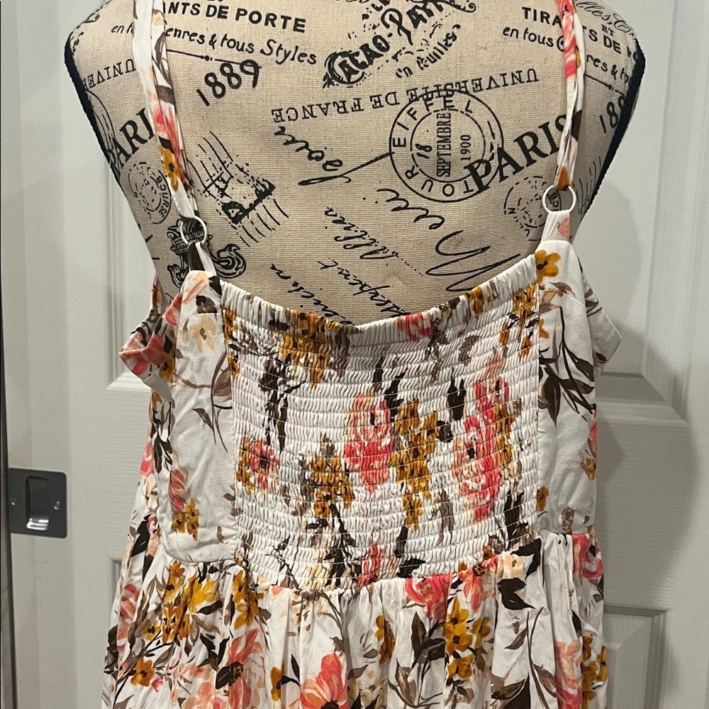 Torrid floral midi length, fully lined dress, size 1, 1X or 14/16 - Picture 5 of 9